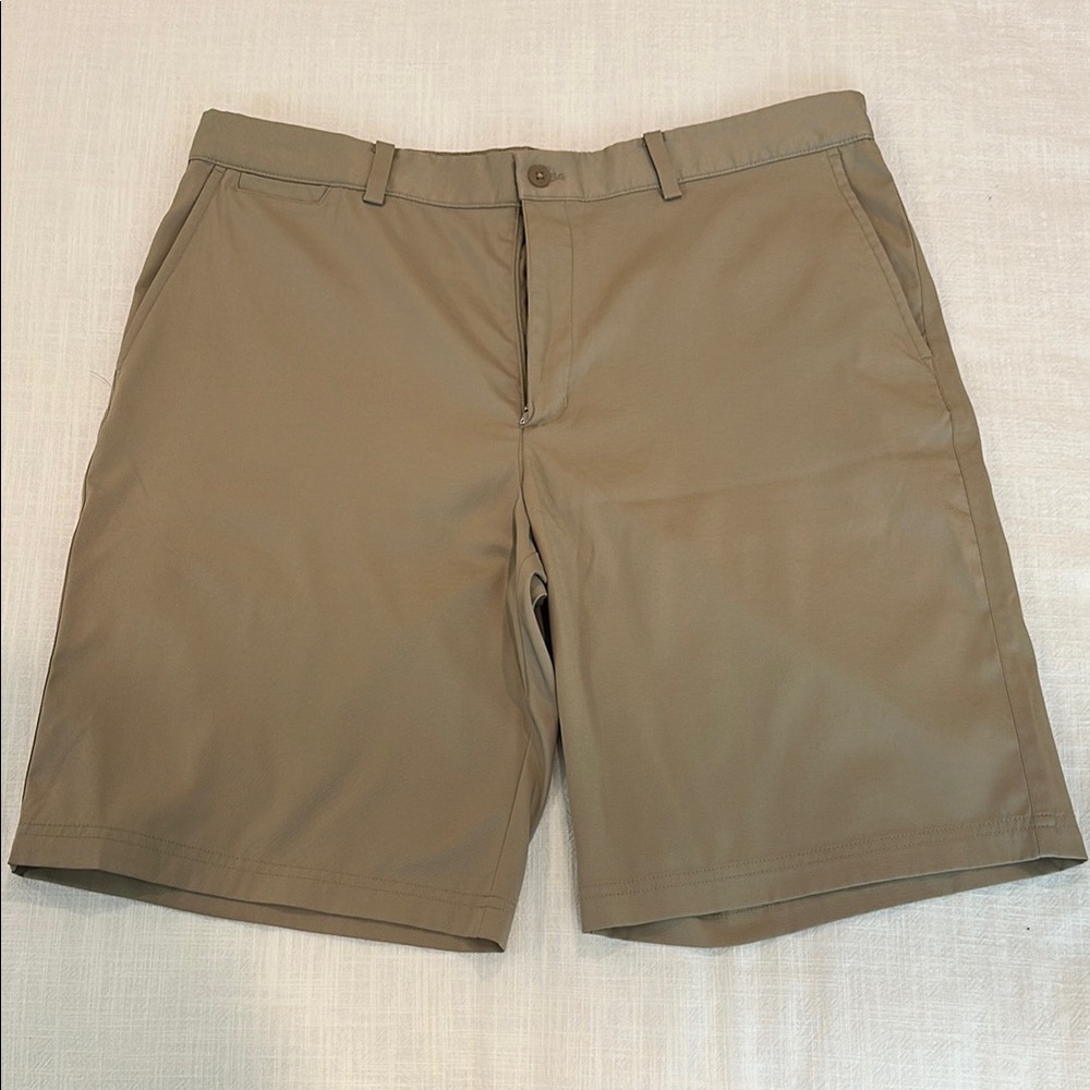 Nike Men's Tan Golf Shorts